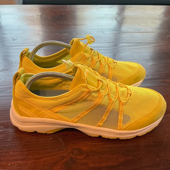 Lands' End Shoes - Lands' End Water Sport Sneaker Women 11B Yellow Upper Mesh Athletic Lace Up 1374